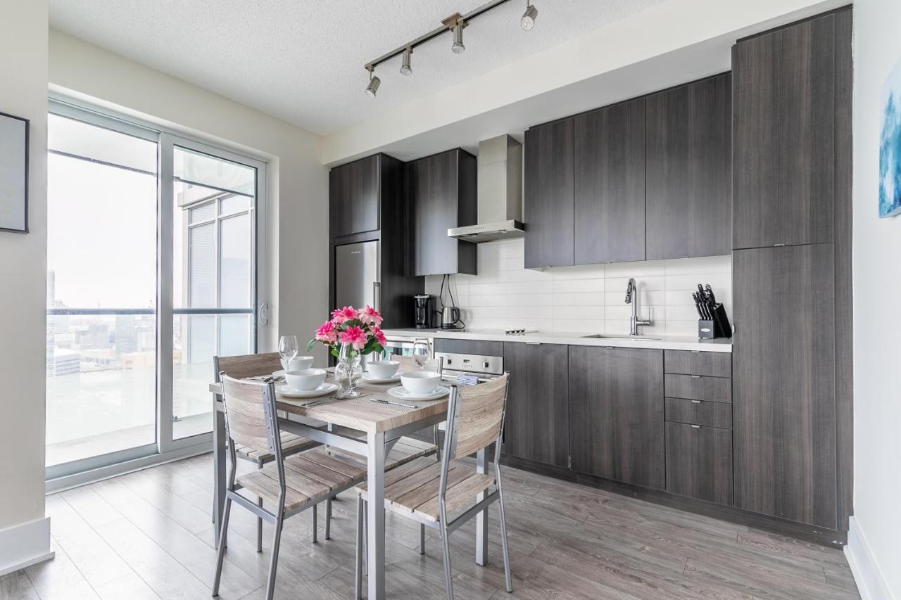 Stunning Views Of Downtown - Luxury High Rise With King Bed! Willa Toronto Zewnętrze zdjęcie