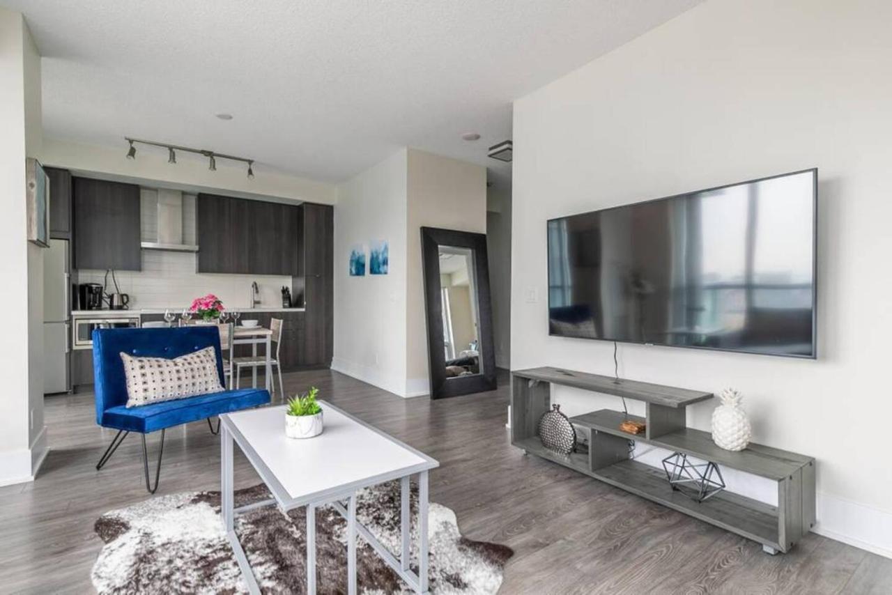 Stunning Views Of Downtown - Luxury High Rise With King Bed! Willa Toronto Zewnętrze zdjęcie